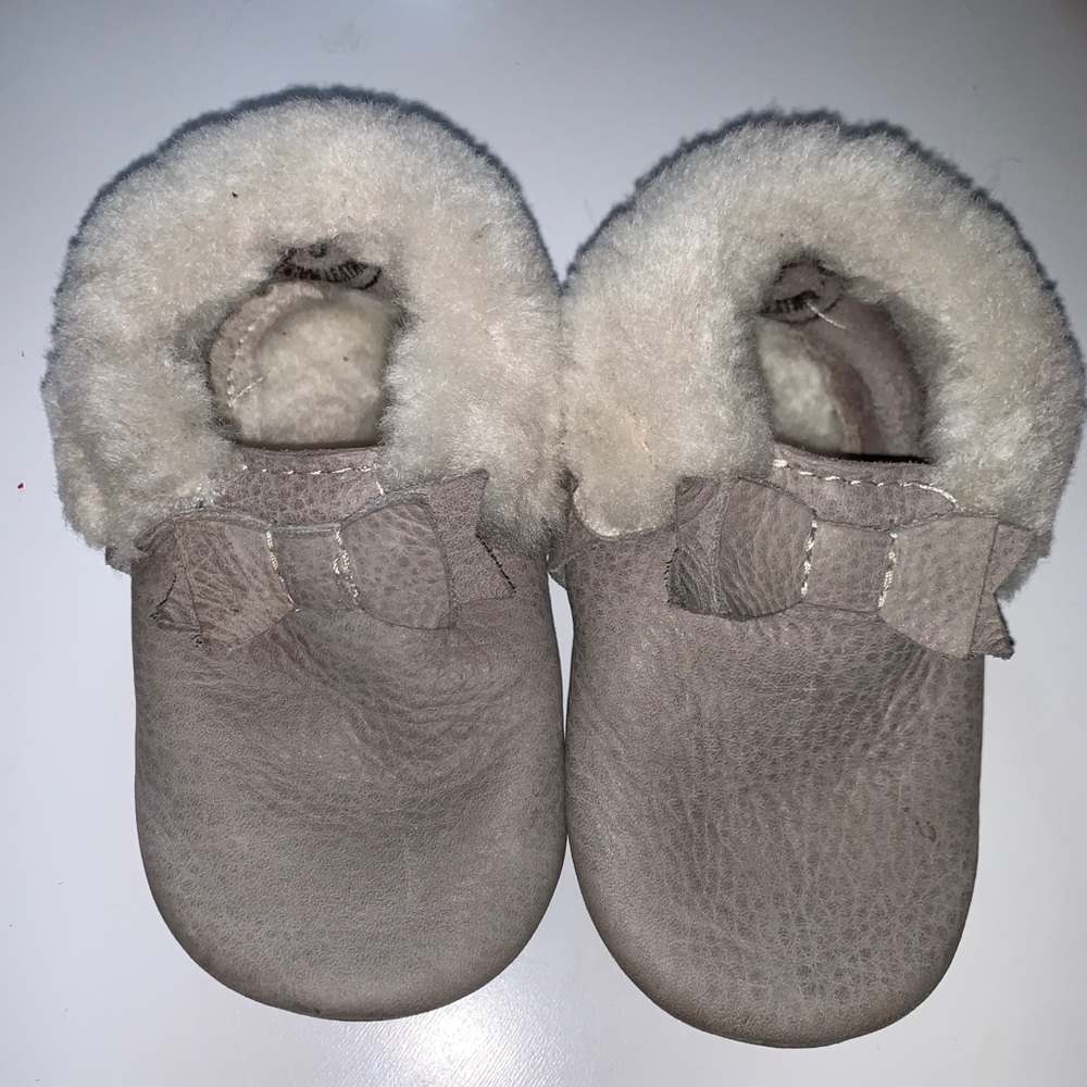Freshly picked Sherpa mini sole moccs